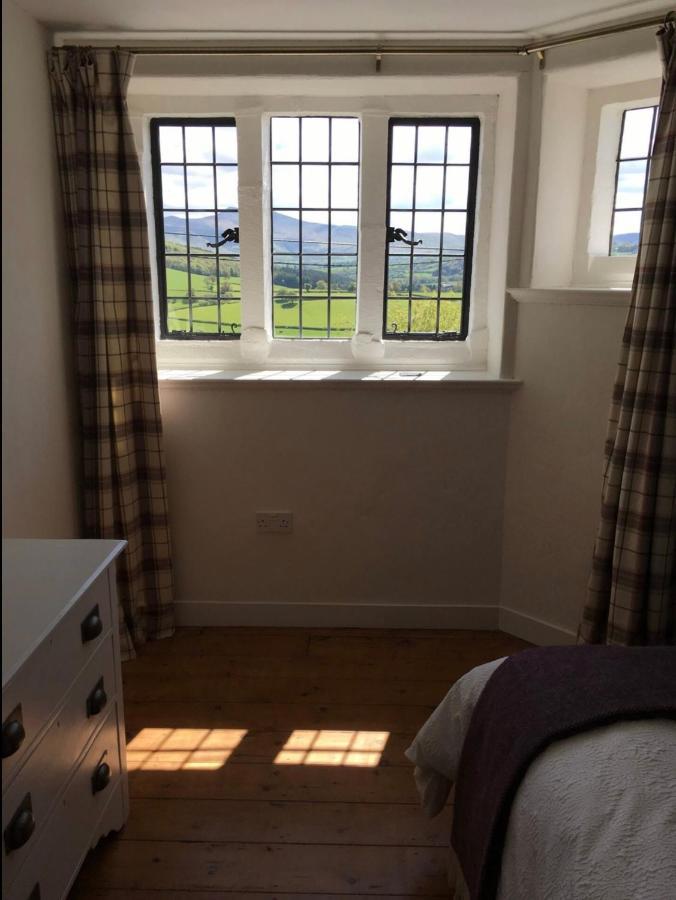 Cosy Arts & Crafts Cottage With Stunning Views Brecon Exterior photo